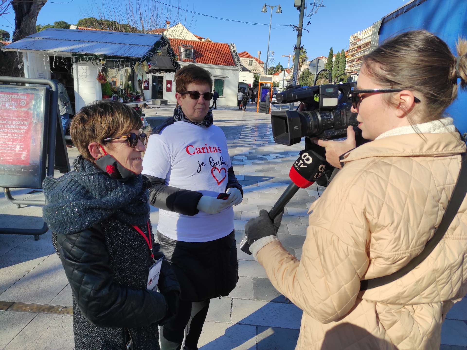 Uspješno završila 15. akcija "Podijelimo radost Božića", kamion s pomoći krenuo prema Glini