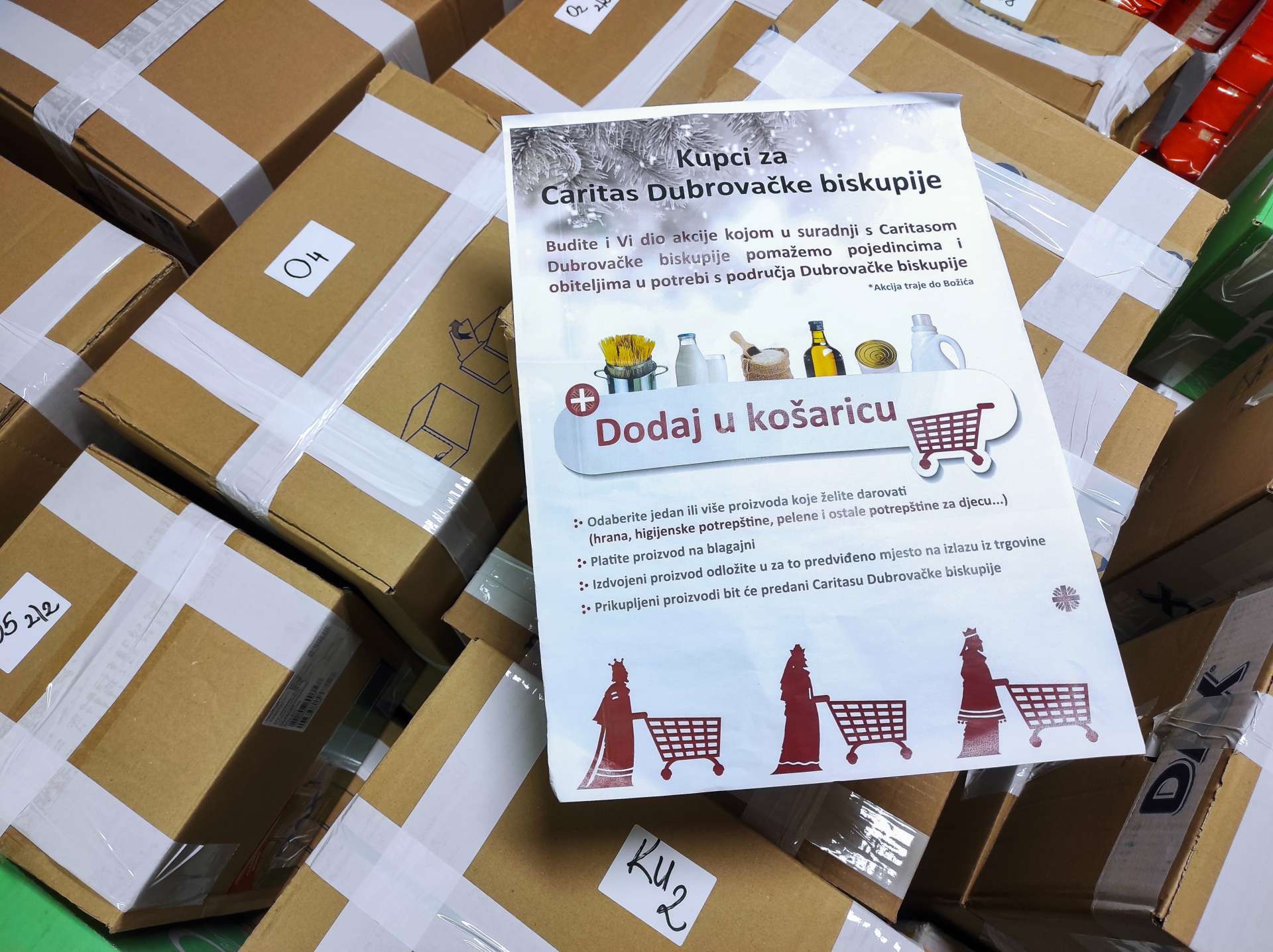 U adventskoj akciji ‘’Dodaj u košaricu’’ prikupljene 4864 namirnice za korisnike Caritasa Dubrovačke biskupije