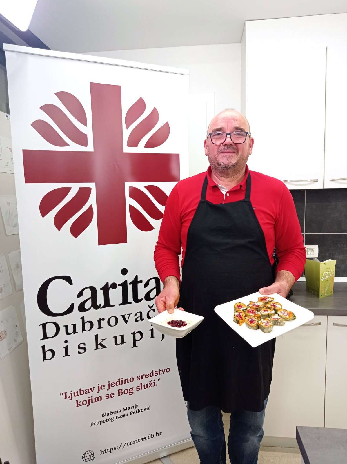 ''Slasno s Caritasom'' - kuharica i četiri emisije Caritasa Dubrovačke biskupije