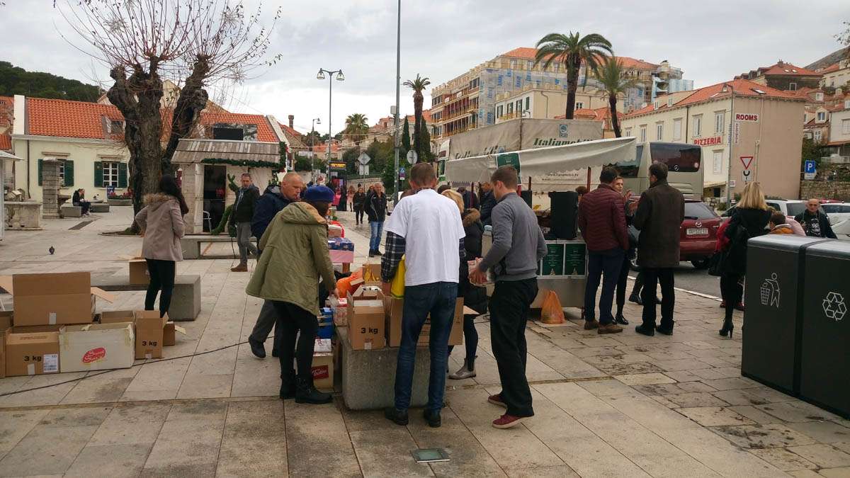 Podijelimo radost Božića 2017. - prikupljeno 5 tona pomoći za obitelji u Ogulinu
