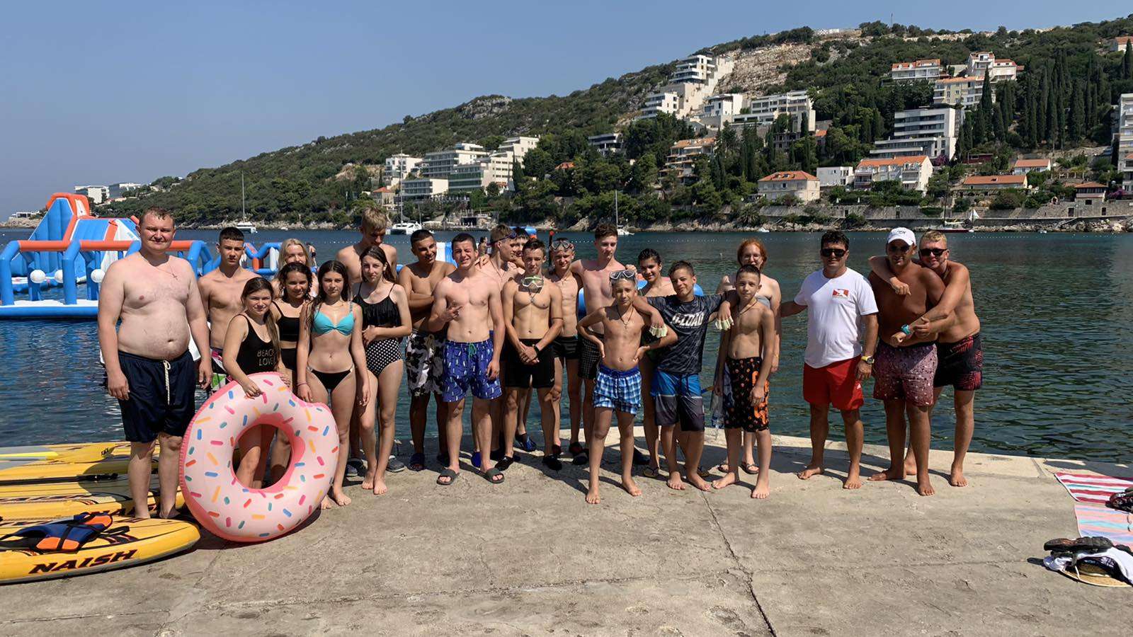 U ZAGRLJAJU LIBERTASA Prva skupina djece iz Ukrajine boravila u Dubrovniku u organizaciji Caritasa: ‘’Hvala vam svima!”