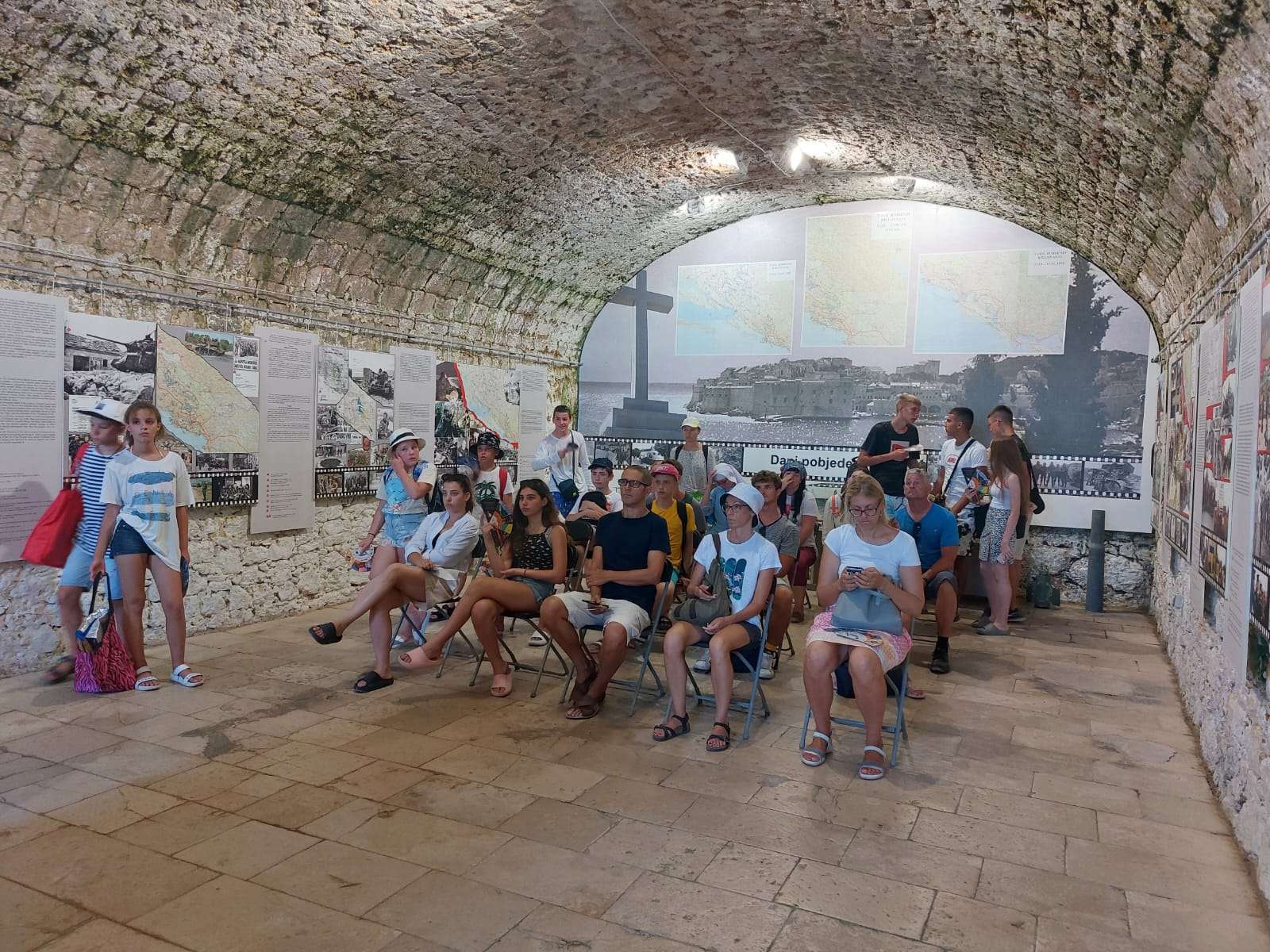 U ZAGRLJAJU LIBERTASA Prva skupina djece iz Ukrajine boravila u Dubrovniku u organizaciji Caritasa: ‘’Hvala vam svima!”