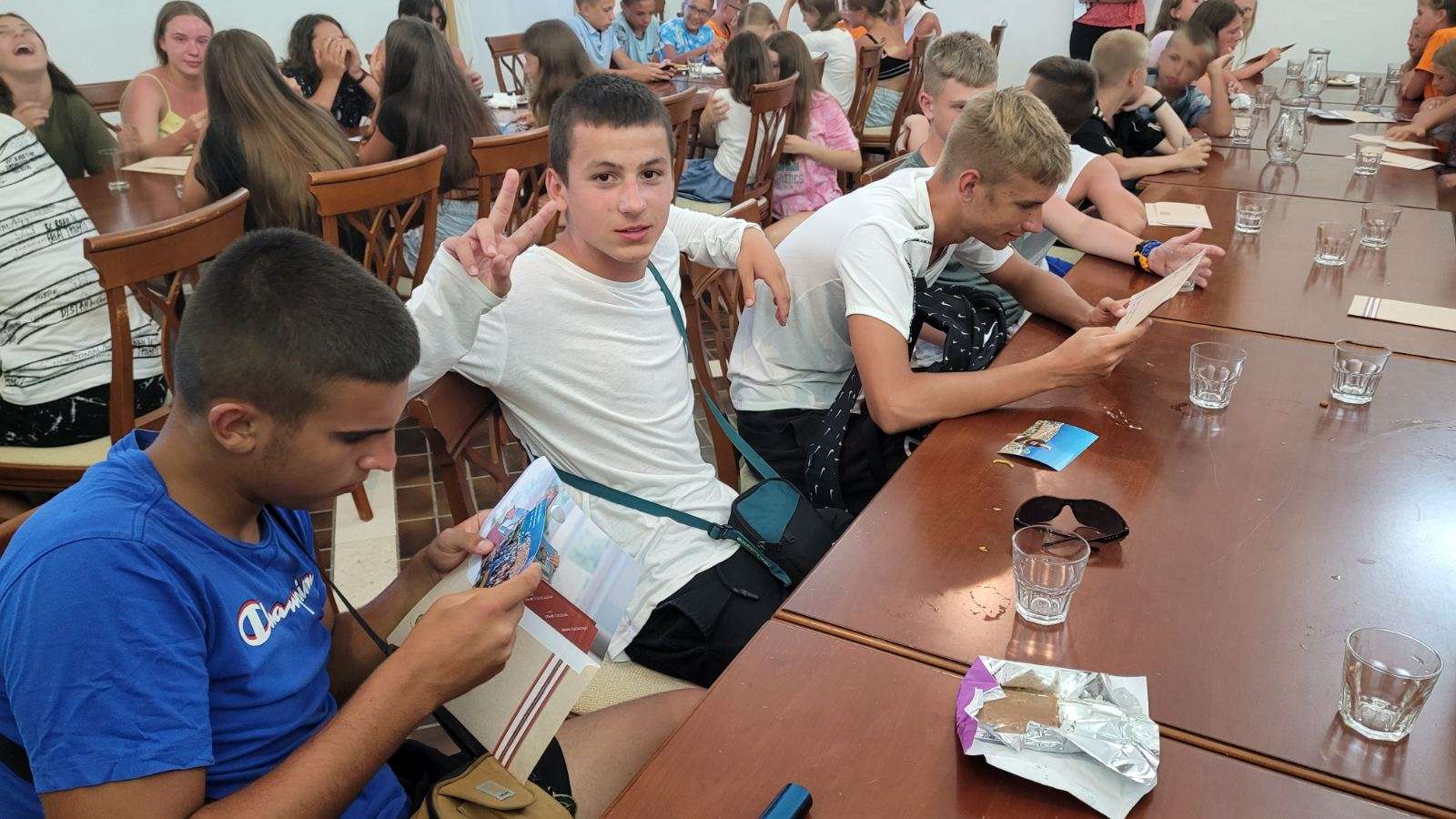 U ZAGRLJAJU LIBERTASA Prva skupina djece iz Ukrajine boravila u Dubrovniku u organizaciji Caritasa: ‘’Hvala vam svima!”