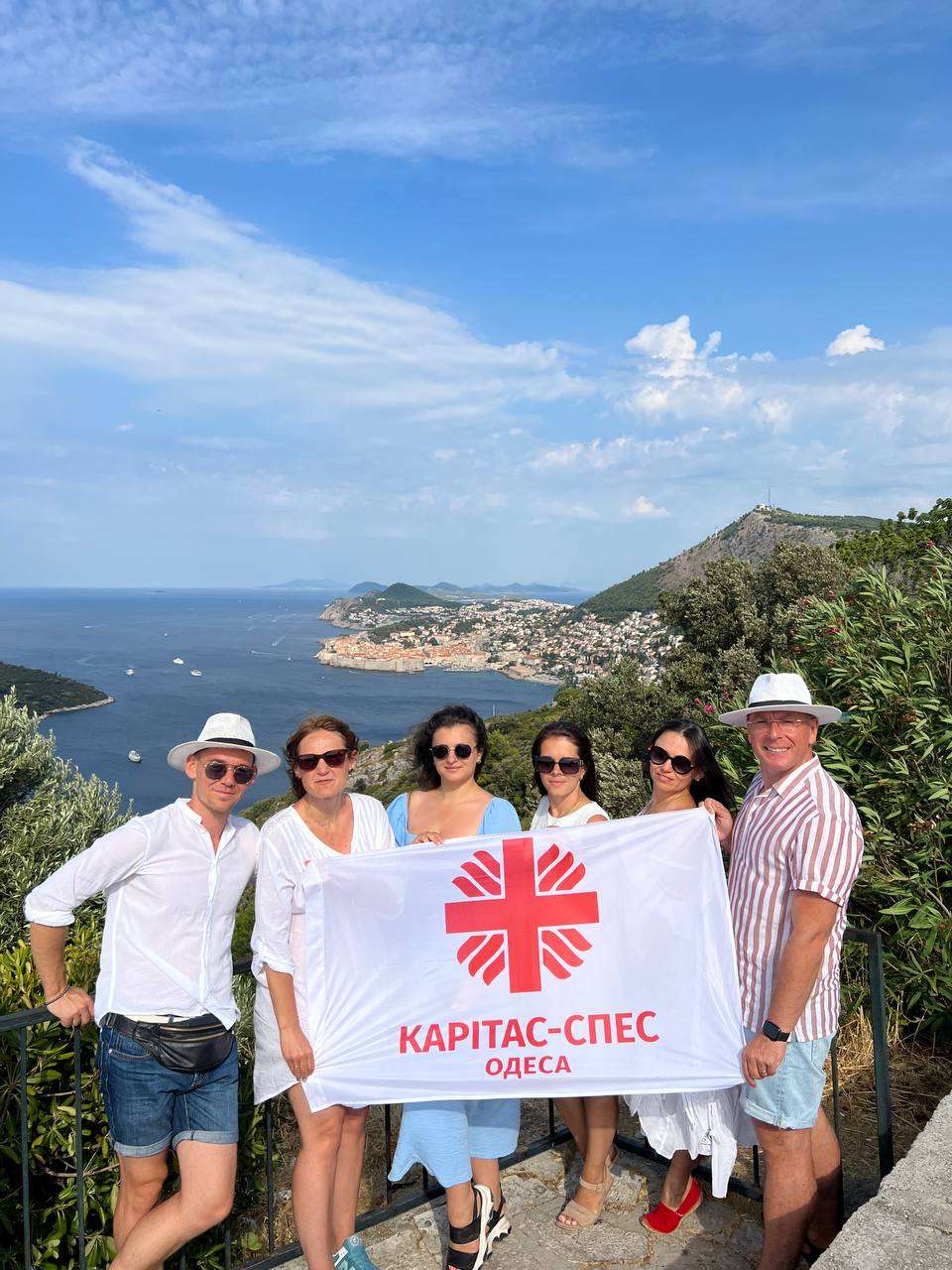 U ZAGRLJAJU LIBERTASA Caritas Dubrovačke biskupije ''zagrlio'' i drugu skupinu ukrajinske djece na ljetovanju