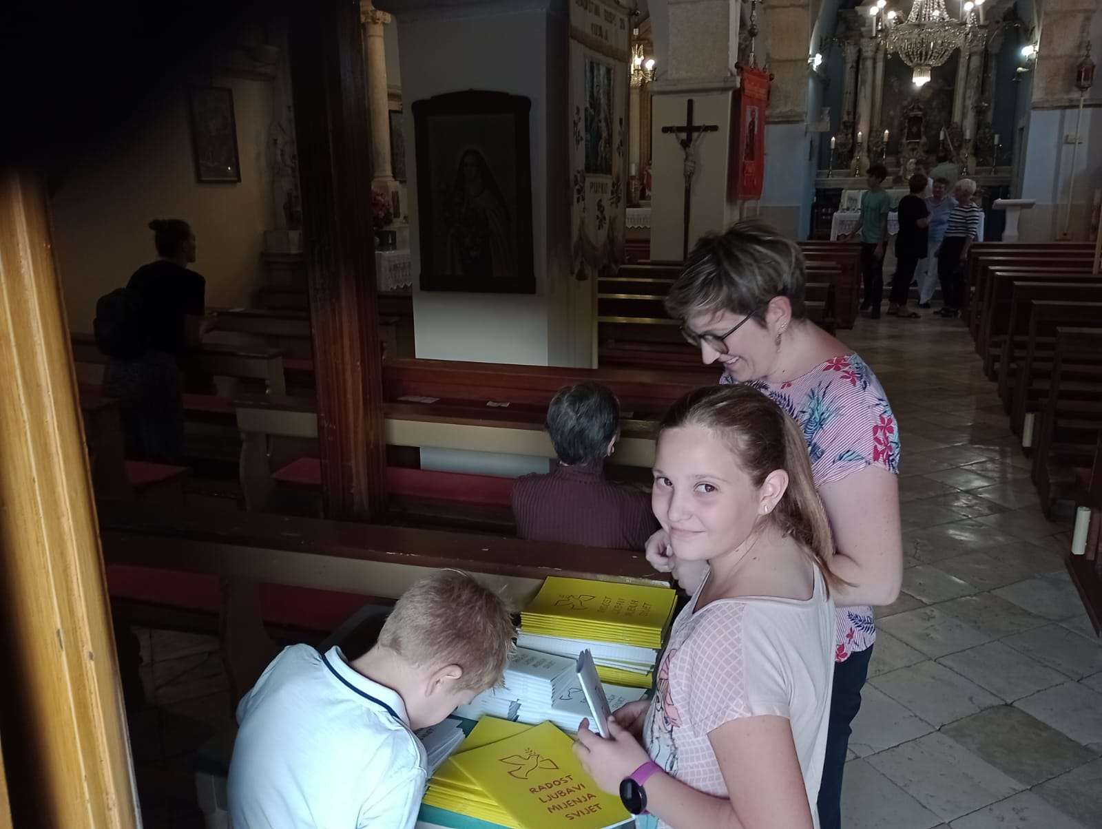 Putem akcije “Caritasove bilježnice” vjernici u svojim župama i crkvama i ove godine pomogli potrebitima