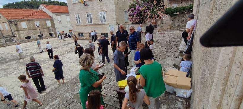 Putem akcije “Caritasove bilježnice” vjernici u svojim župama i crkvama i ove godine pomogli potrebitima