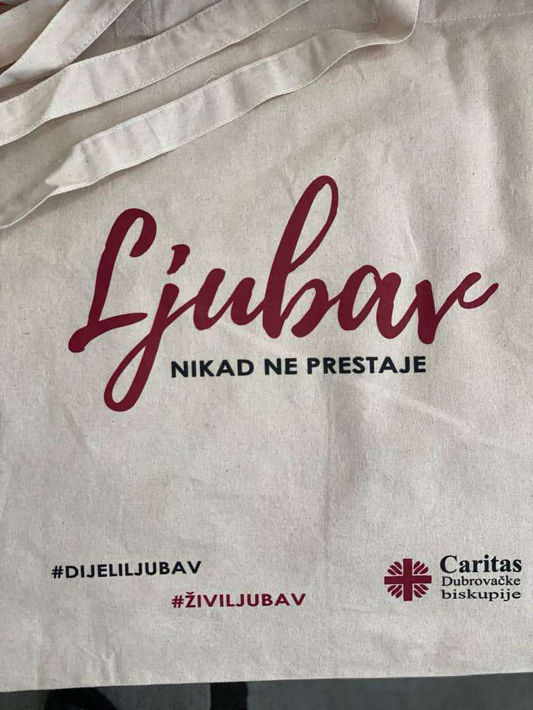 Gimnazijalci u Tjednu palijative prikupili novac za bolesnički krevet