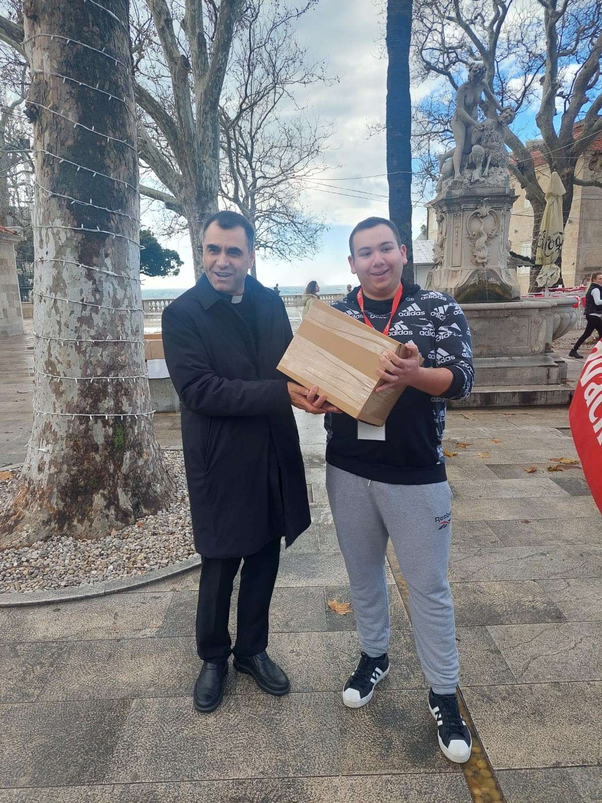 Počela 16. akcija ''Podijelimo radost Božića''