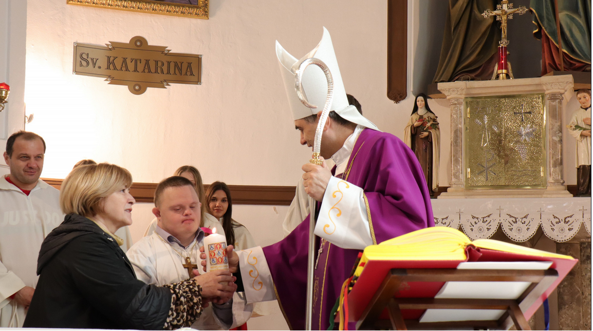 U Topuskom održani Nacionalni studijski dani obiteljskog pastorala i pastorala osoba s invaliditetom