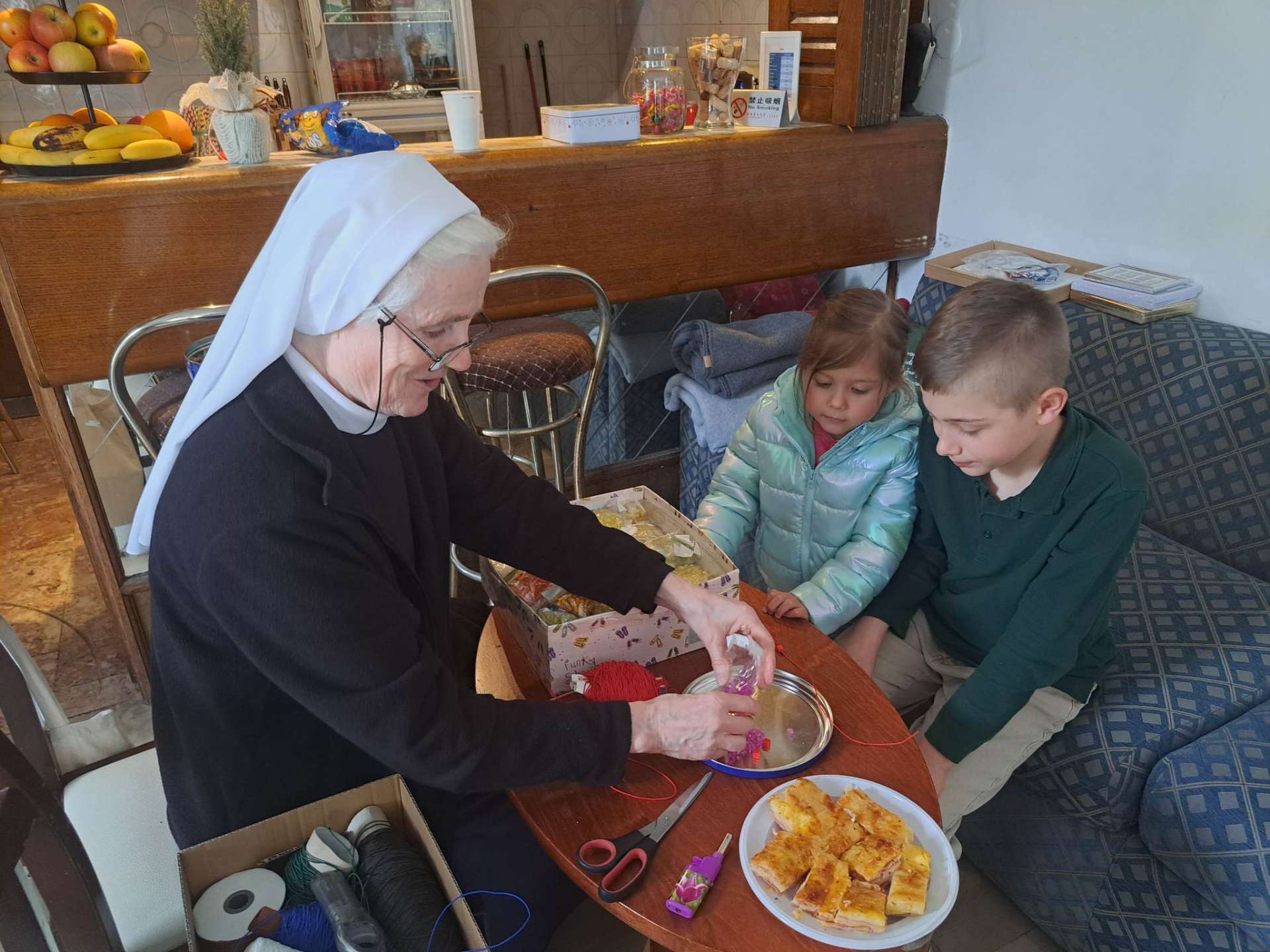 Caritas organizirao još jedno druženje Ukrajinaca uz psihosocijalnu i kreativnu radionicu za djecu i odrasle