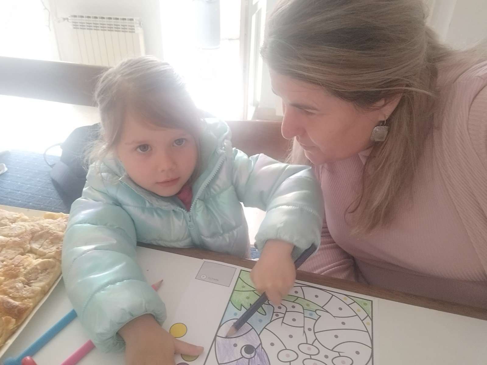Caritas organizirao još jedno druženje Ukrajinaca uz psihosocijalnu i kreativnu radionicu za djecu i odrasle