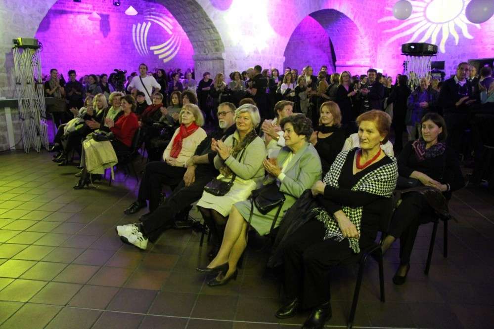 Ana Rucner zasvirala za Sigurnu kuću