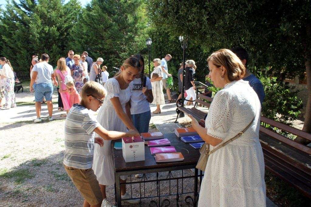 Pomoć školarcima kroz sudjelovanje u akciji Caritasovih bilježnica