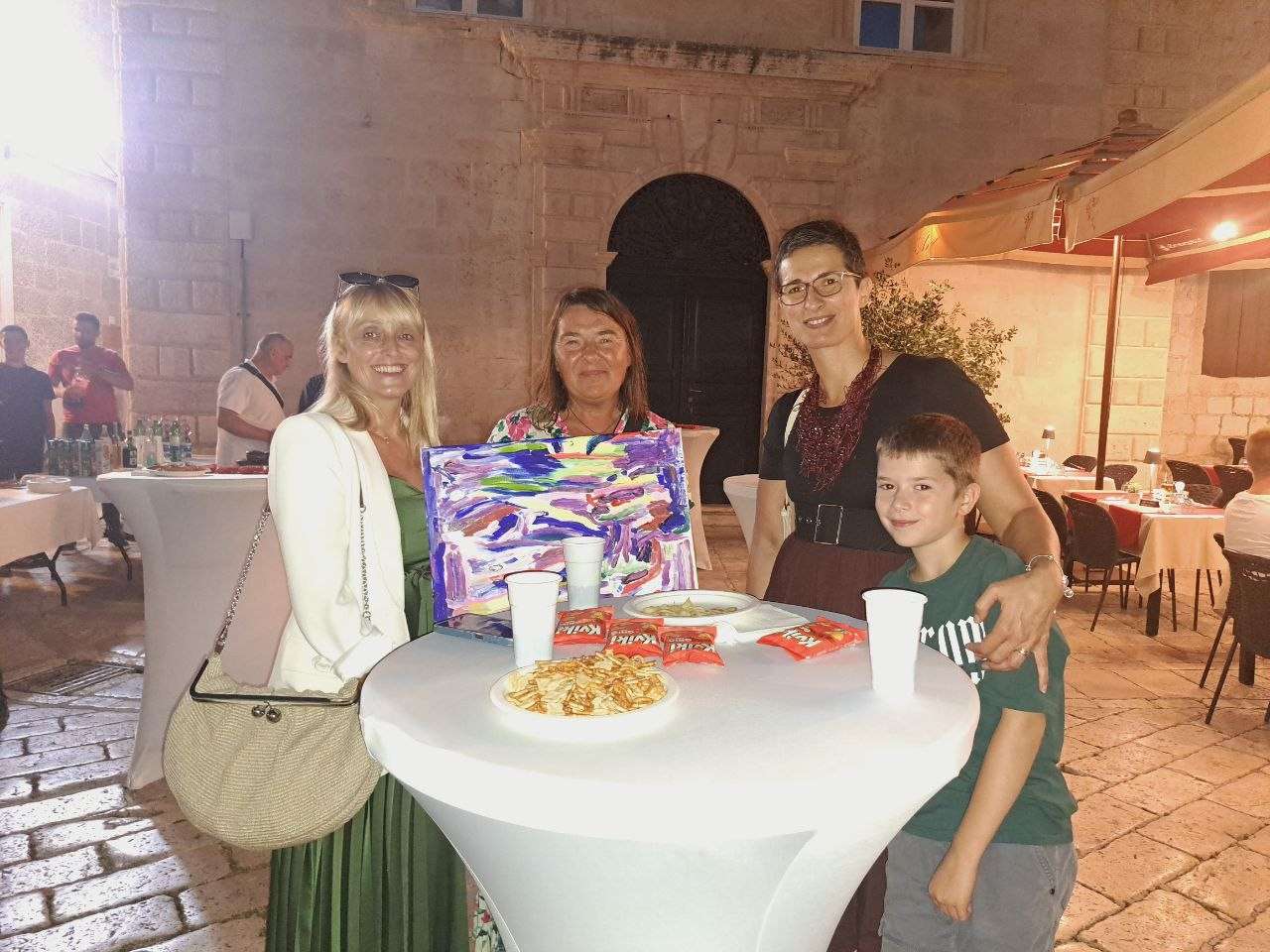 Završetak Tjedna Caritasa: Sveta misa, humanitarna izložba, lutrija i druženje