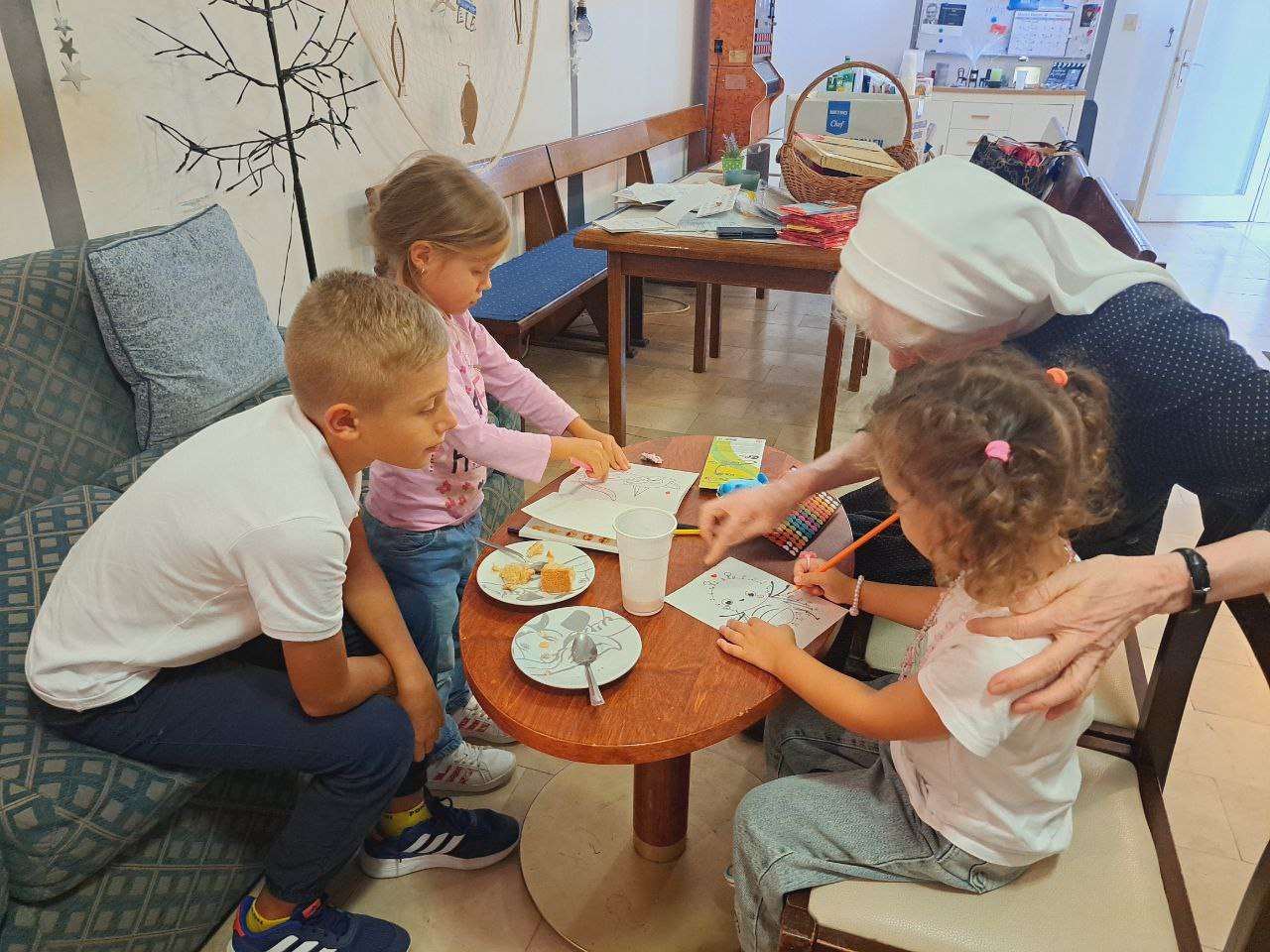 Druženje Ukrajinaca na Boninovu uz župni Caritas iz Mlina