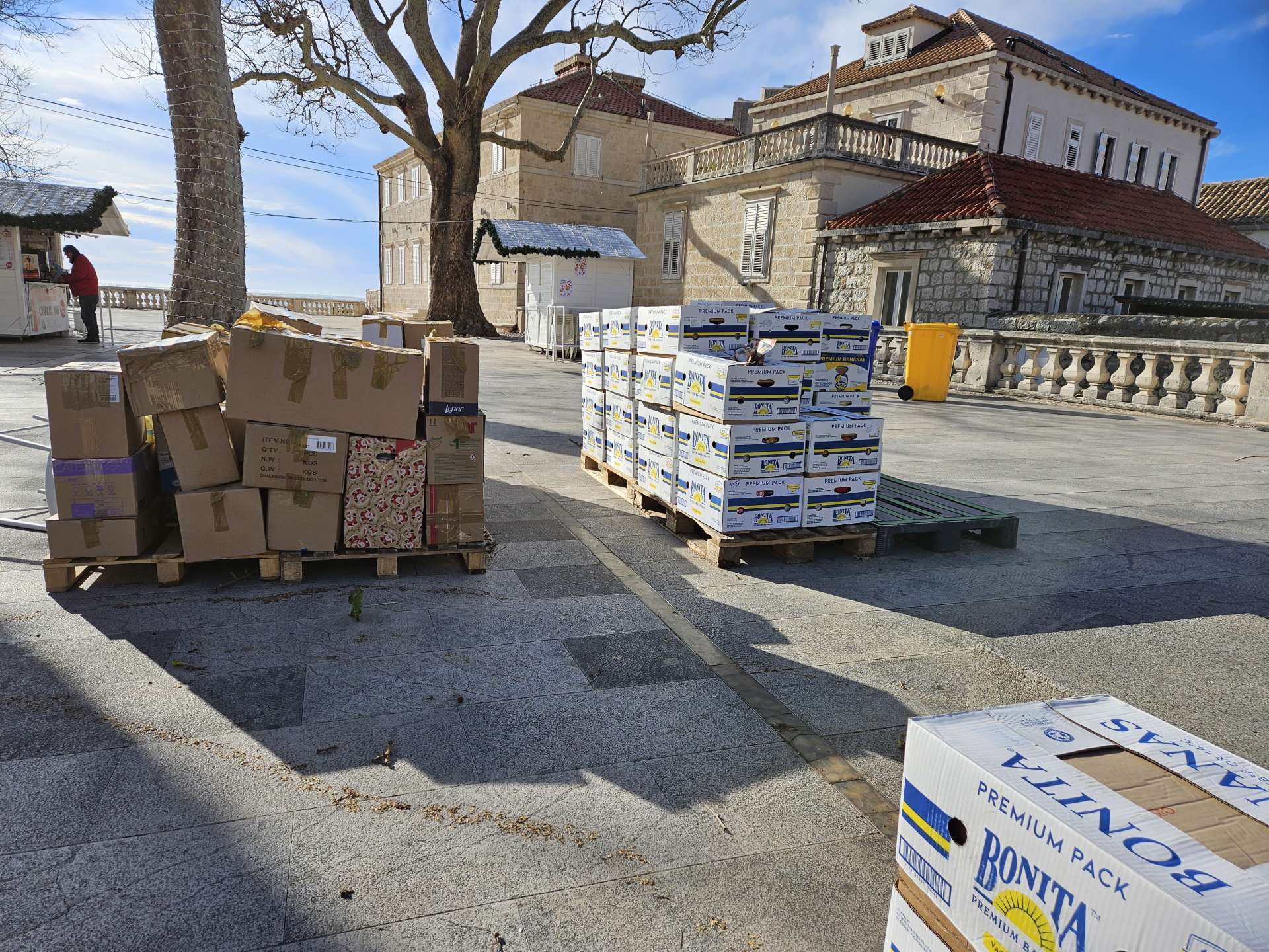 Započela 17. humanitarna akcija "Podijelimo radost Božića"