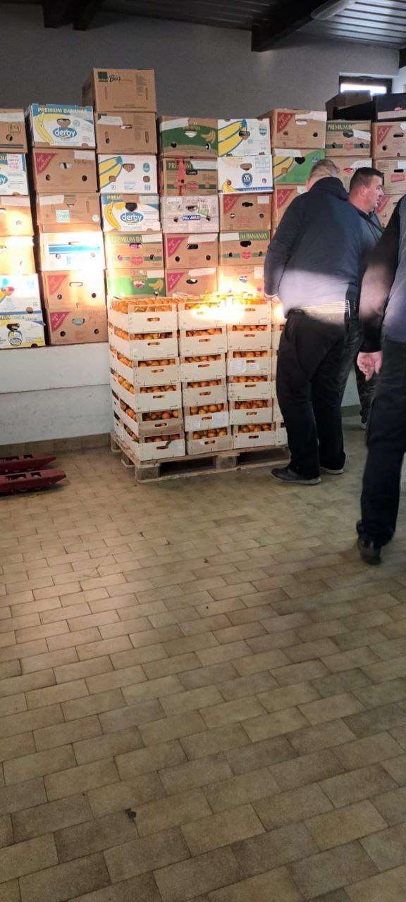 Pomoć iz akcije “Podijelimo radost Božića” stigla u Borovo Naselje