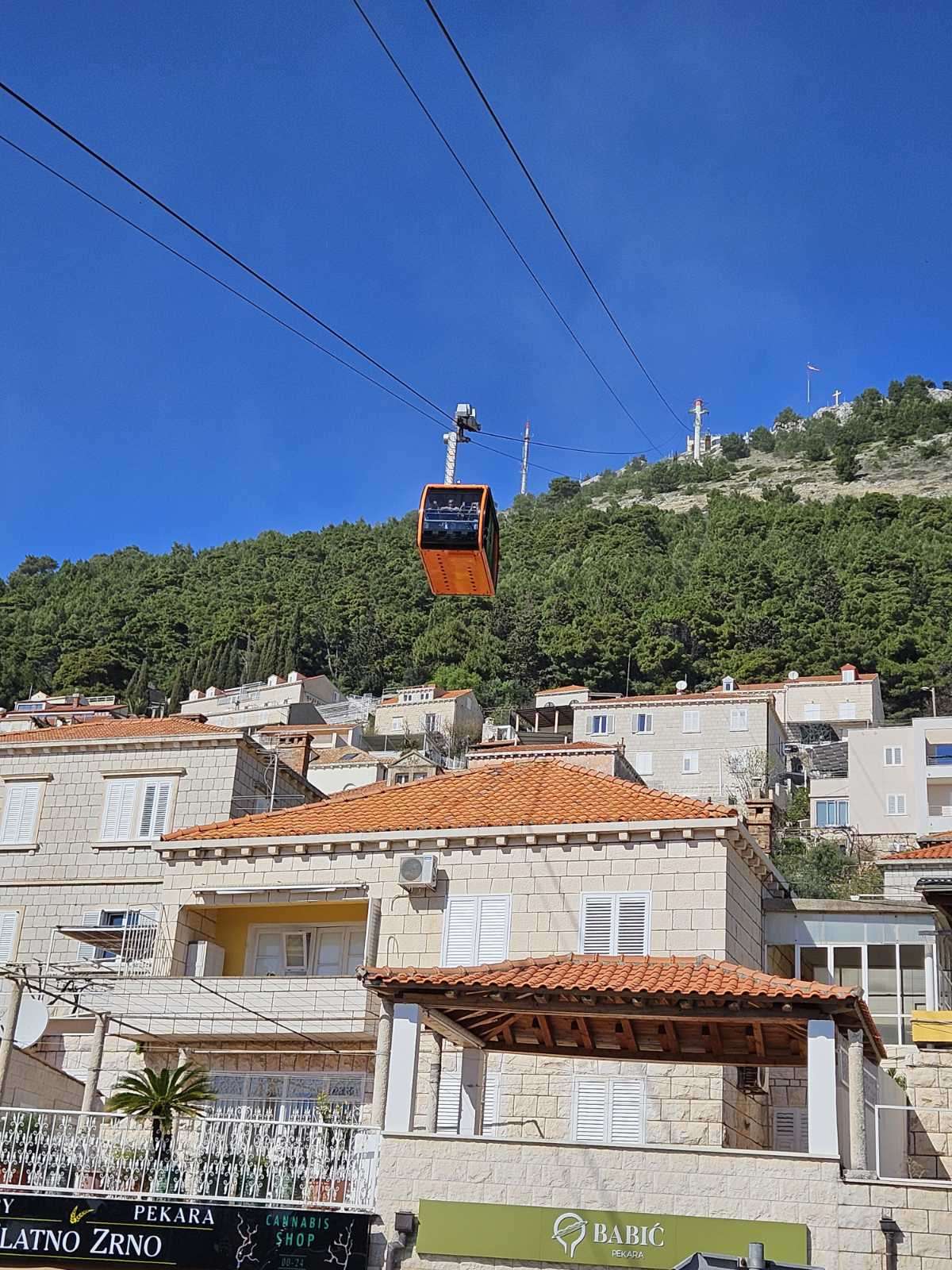 Ukrajinci žičarom posjetili Srđ